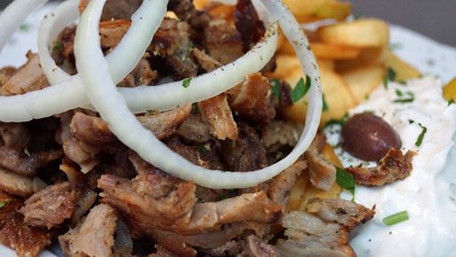 Restaurant Hellas im Ostseebad Boltenhagen griechische Spezialitäten Schwein und Geflügel