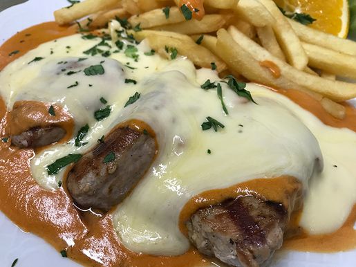 Restaurant Hellas im Ostseebad Boltenhagen griechische Spezialitäten Schwein und Geflügel